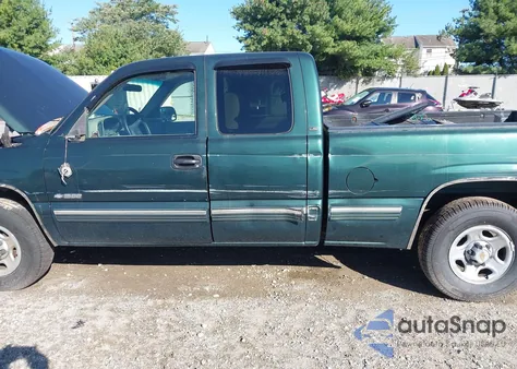 2001 Chevrolet Silverado 1500 Ls z USA, uszkodzony, nr VIN 2GCEK19V111307171